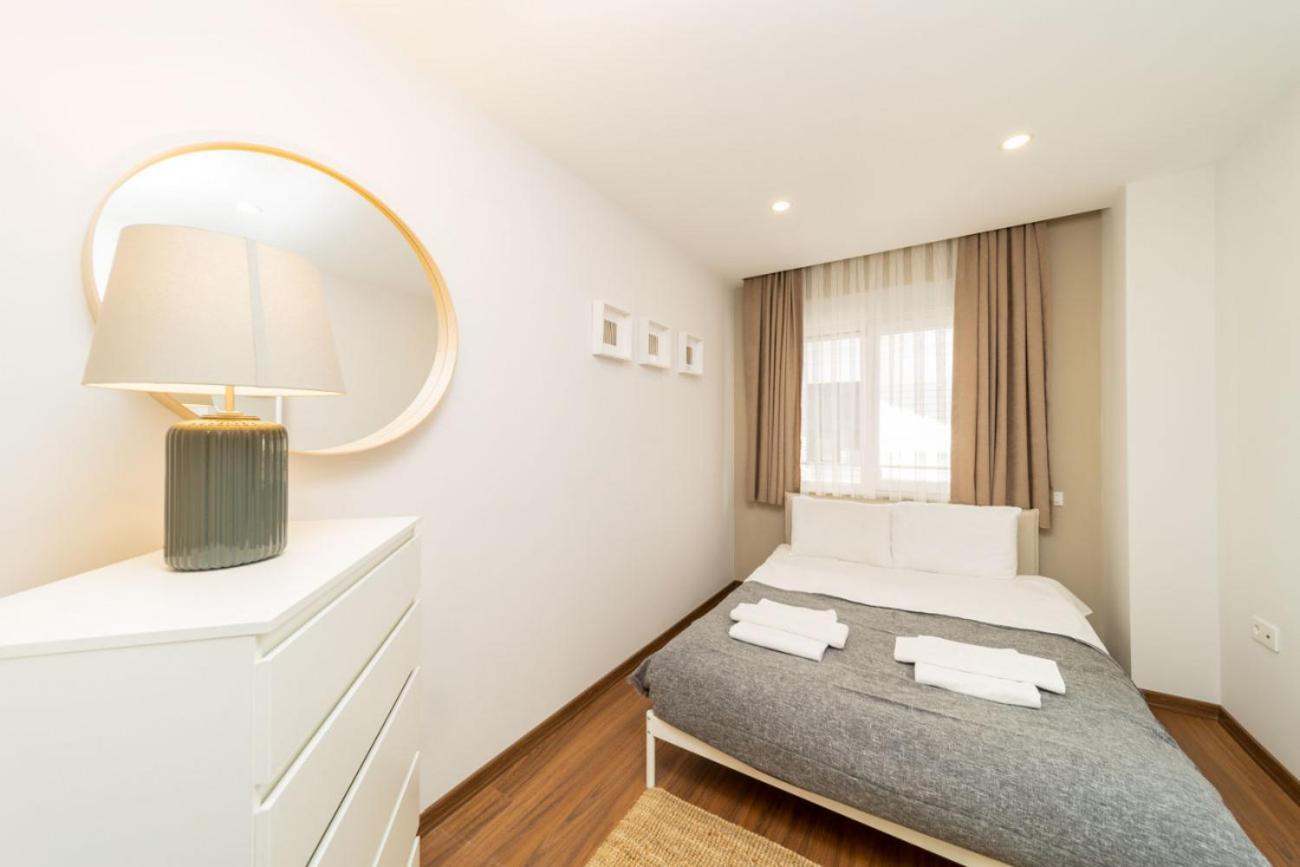 Daire Central Flat With Balcony Near Sea In Muratpasa Antalya