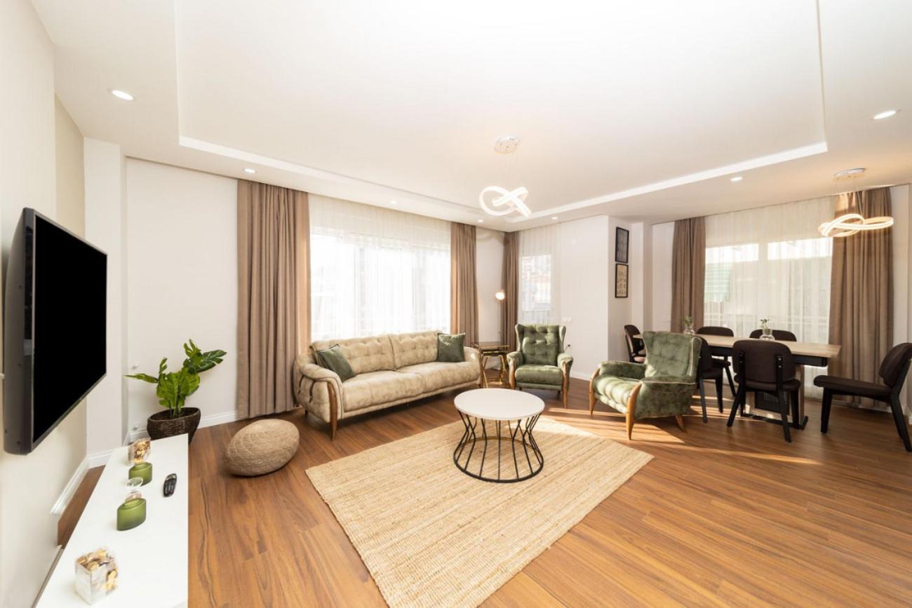 Daire Central Flat With Balcony Near Sea In Muratpasa *