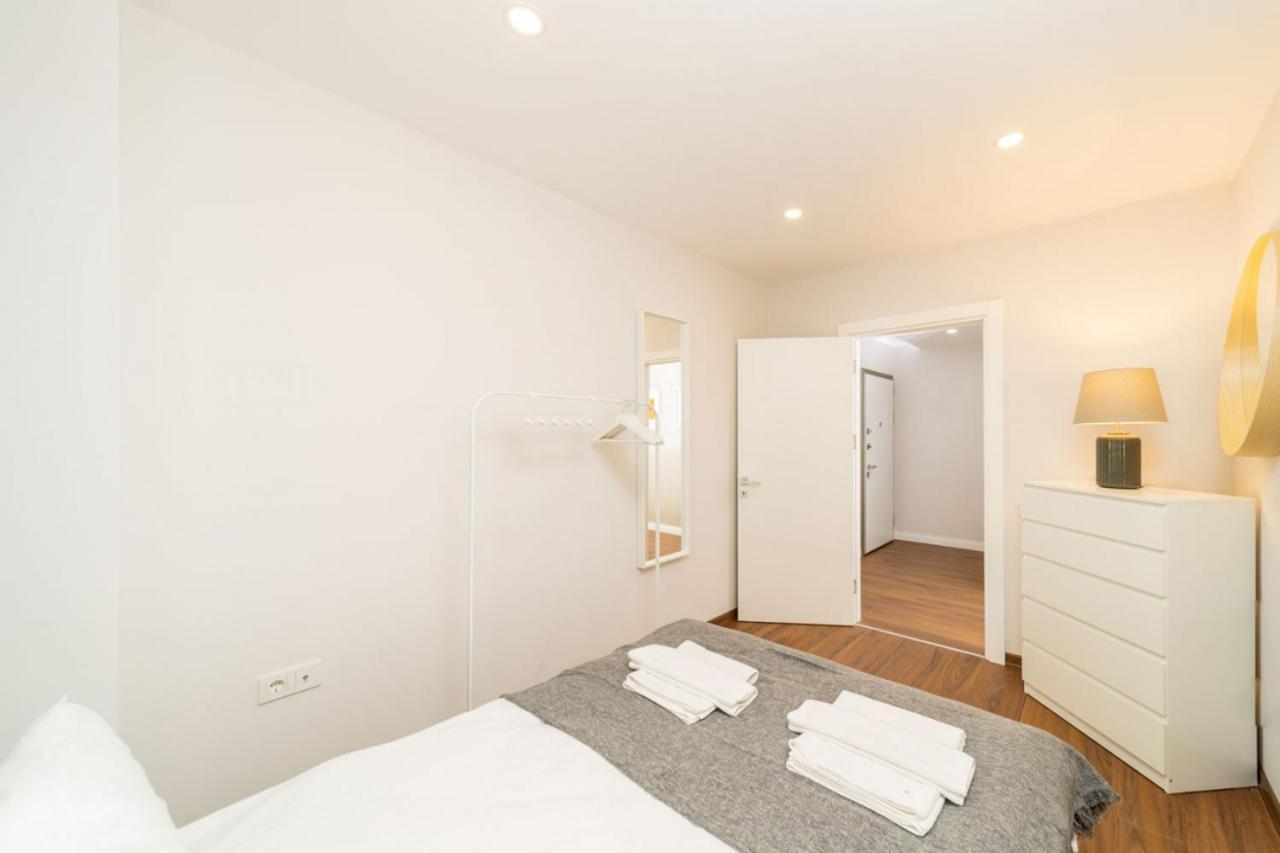 Central Flat With Balcony Near Sea In Muratpasa Daire Antalya